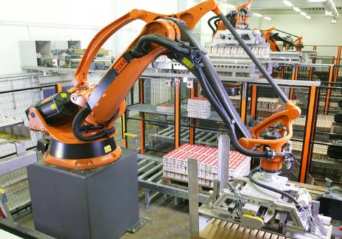 Robot bốc xếp hàng hóa